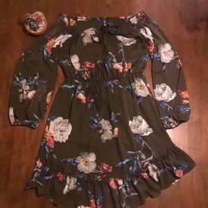 Nordstrom Floral dress - Dee Ella